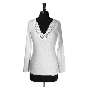 Express Women's Blouse Gray Ivory Crochet Floral Lace Stretch Ribbed Knit Top S